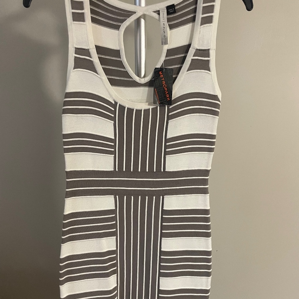 NWT PRJCR 5750 white taupe striped bandage fitted mini dress sz small